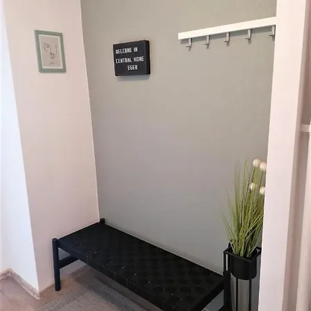 Central In The City Center Apartment *